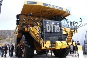 Pneus gigantes, feitos sob medida para enfrentar cargas monumentais em minerações, são verdadeiras maravilhas da engenharia.