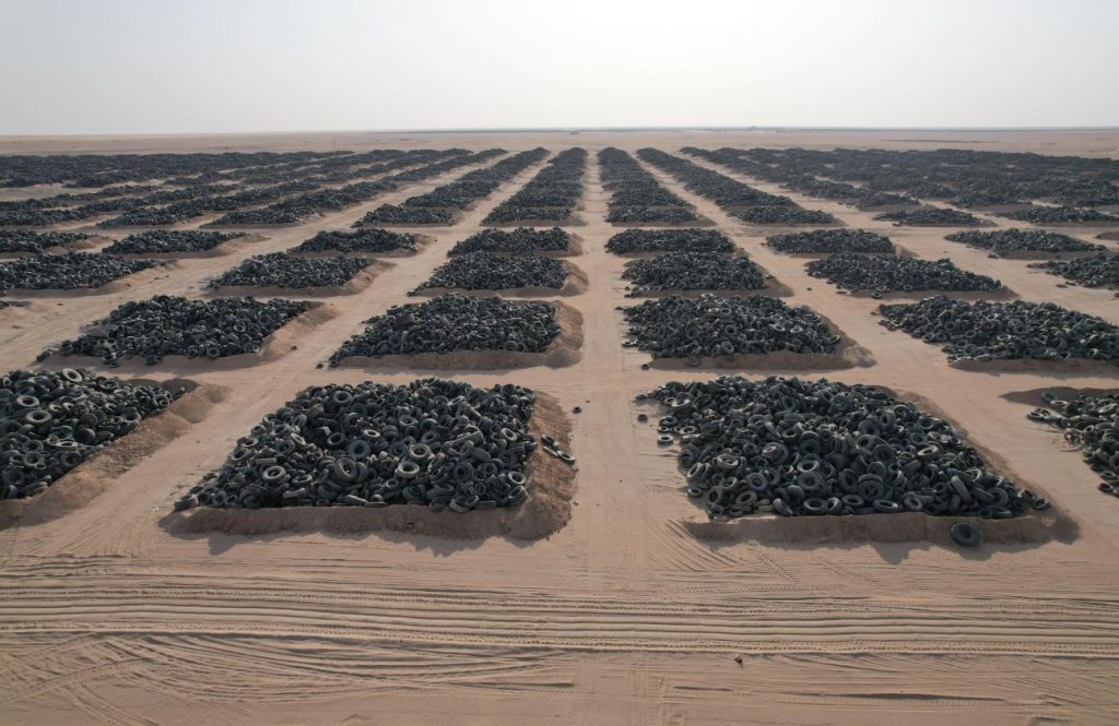 O Renascimento Sustentável: Transformando Pneus Usados em uma Nova Cidade no Kuwait