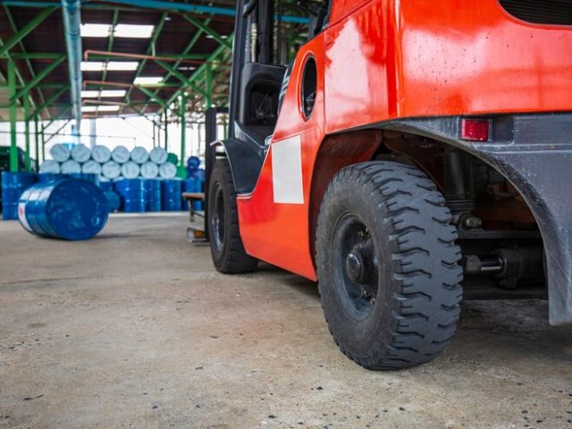 Pneus industriais e de empilhadeira. Como escolher?
